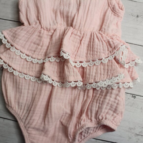 Calvin Klein Baby Girl's Bubble Romper Size 6-9 Months 1 Piece Gauze Lace - Picture 3 of 4